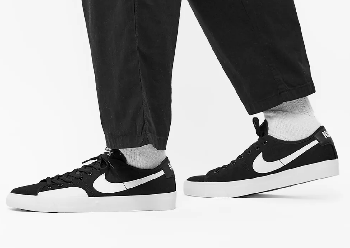 לצפייה במוצר AIR JORDAN 1 MID PATCH
